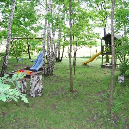 Park Na Wojskiego Bed & Breakfast Марки Екстериор снимка