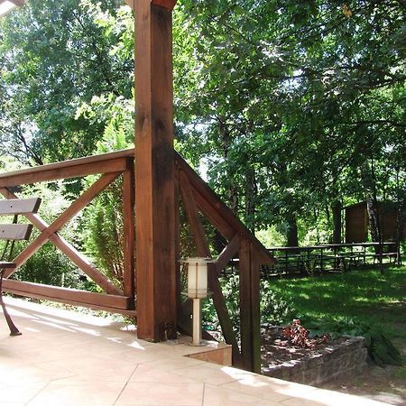 Park Na Wojskiego Bed & Breakfast Марки Екстериор снимка