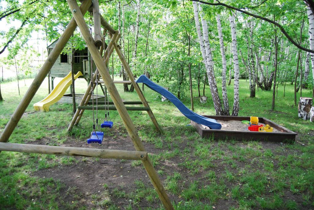 Park Na Wojskiego Bed & Breakfast Марки Екстериор снимка